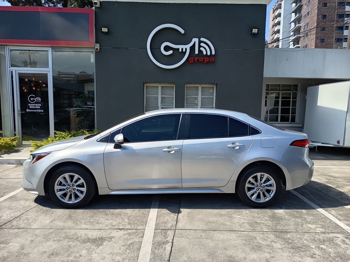 TOYOTA COROLLA 2024 26,735 Kms