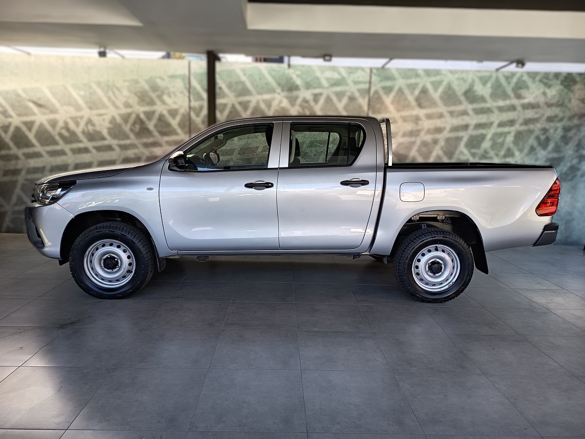 TOYOTA HILUX 2023 87,494 Kms