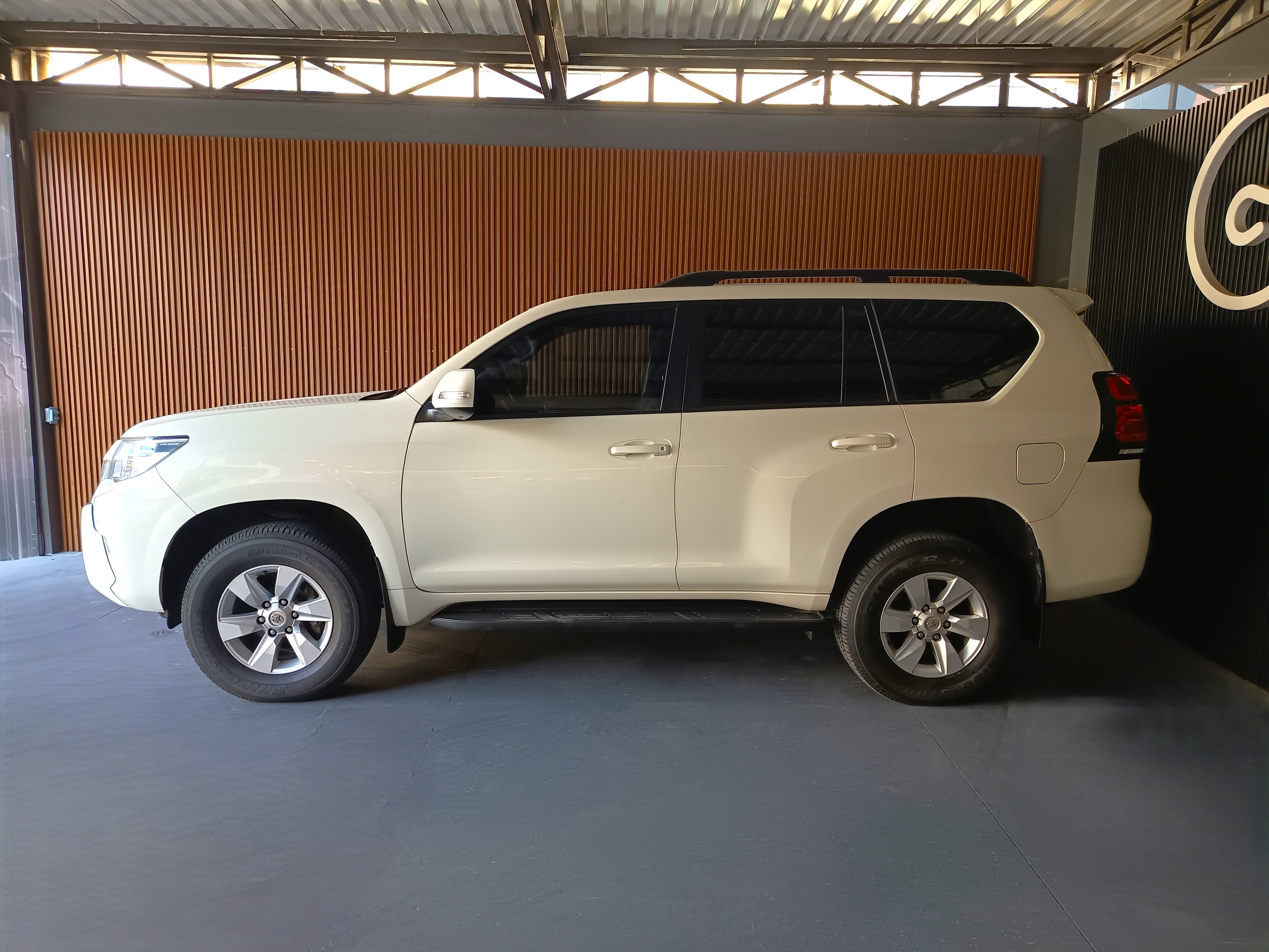 TOYOTA LAND CRUISER PRADO 2021 65,899 Kms
