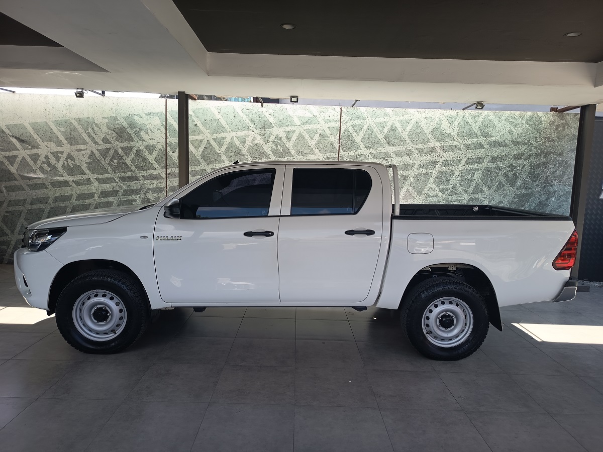 TOYOTA HILUX 2022 156,587 Kms