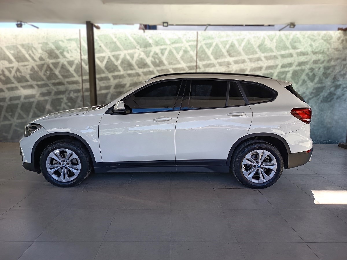 BMW X1 SDRIVE18I 2022 17,947 Kms