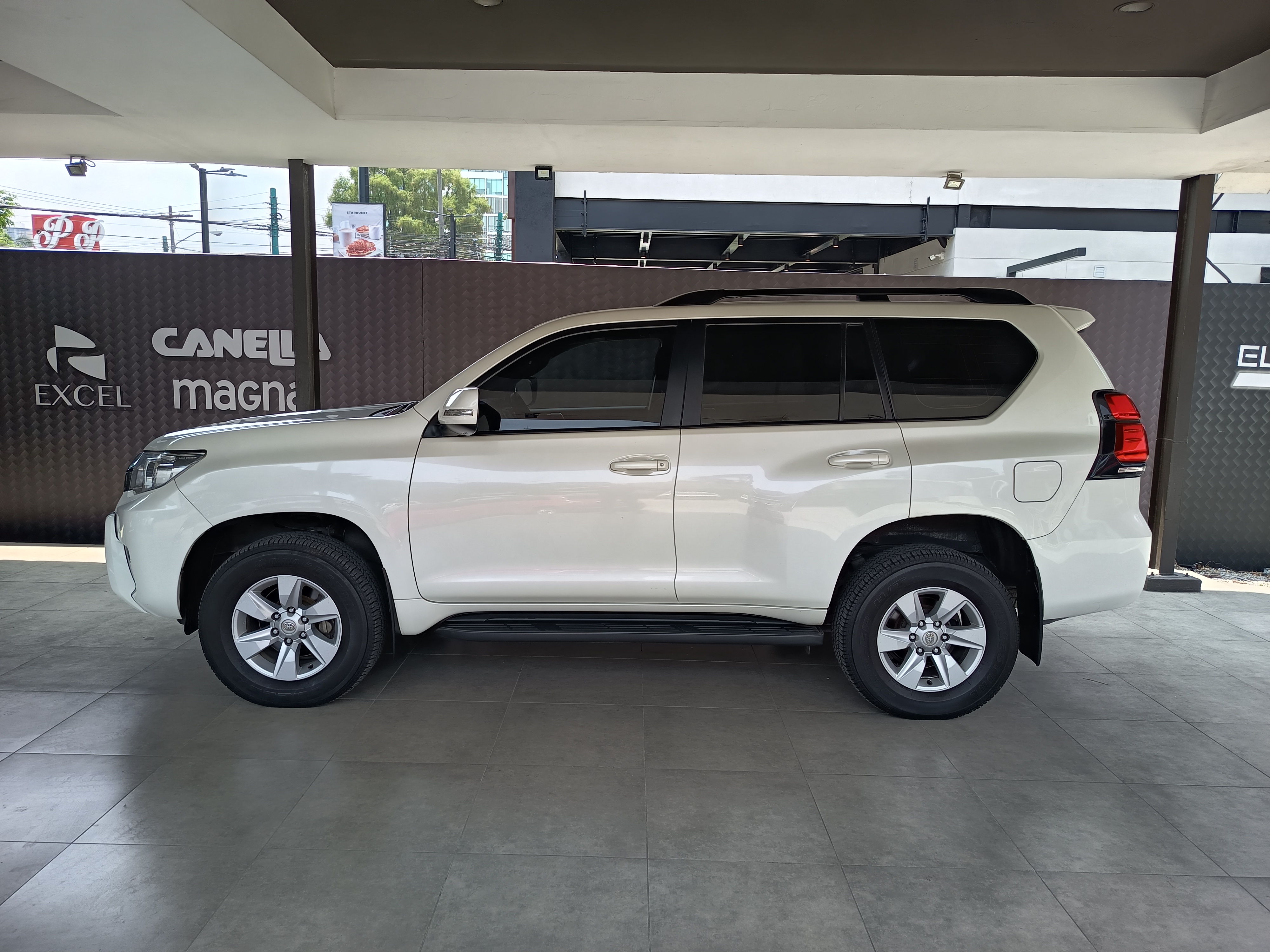 TOYOTA LAND CRUISER PRADO 2021 65,908 Kms