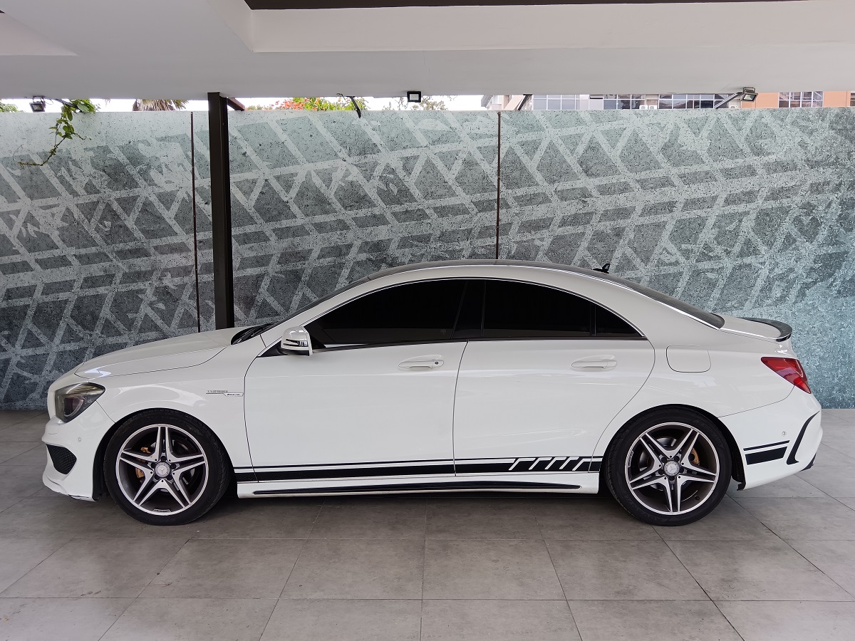 MERCEDES-BENZ CLA 200 COUPE 2015 64,298 Kms