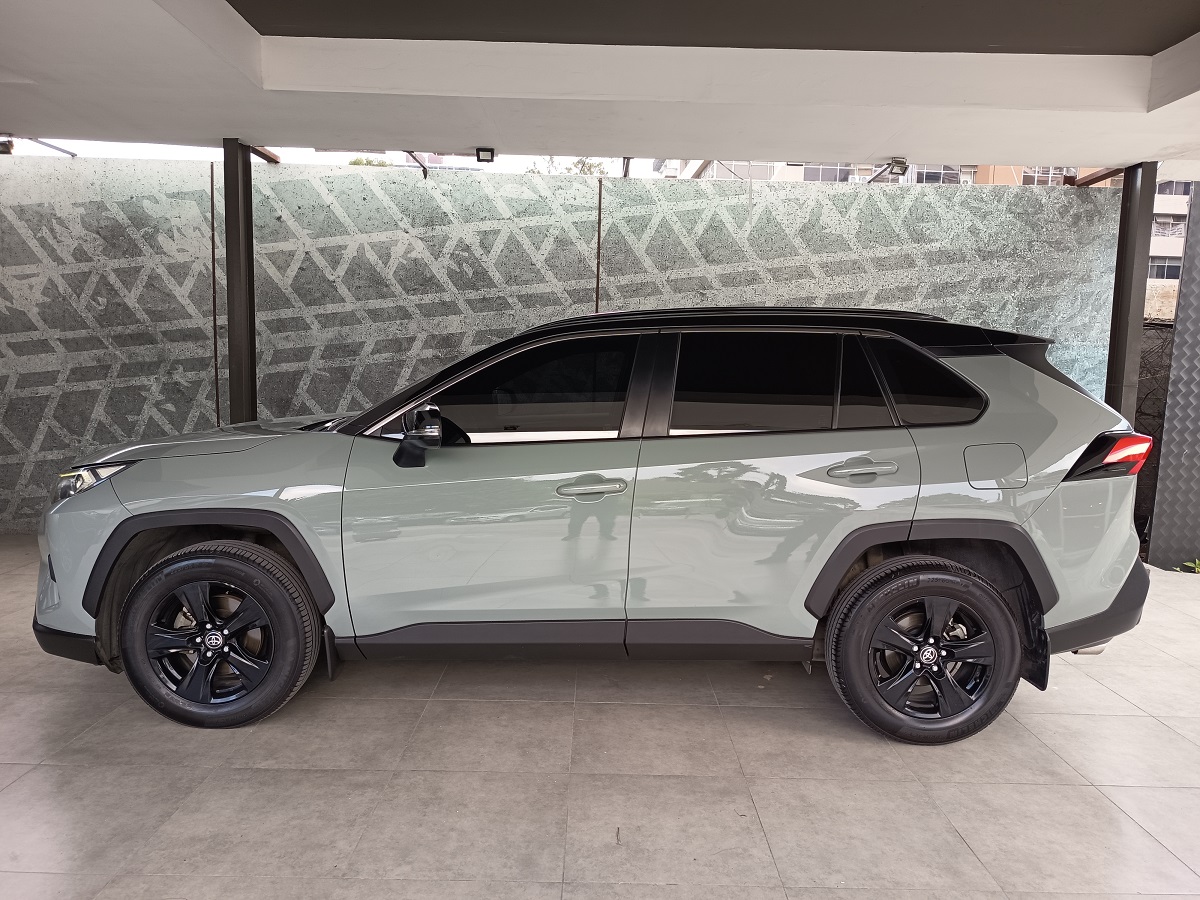 TOYOTA RAV4 2023 64,233 Kms