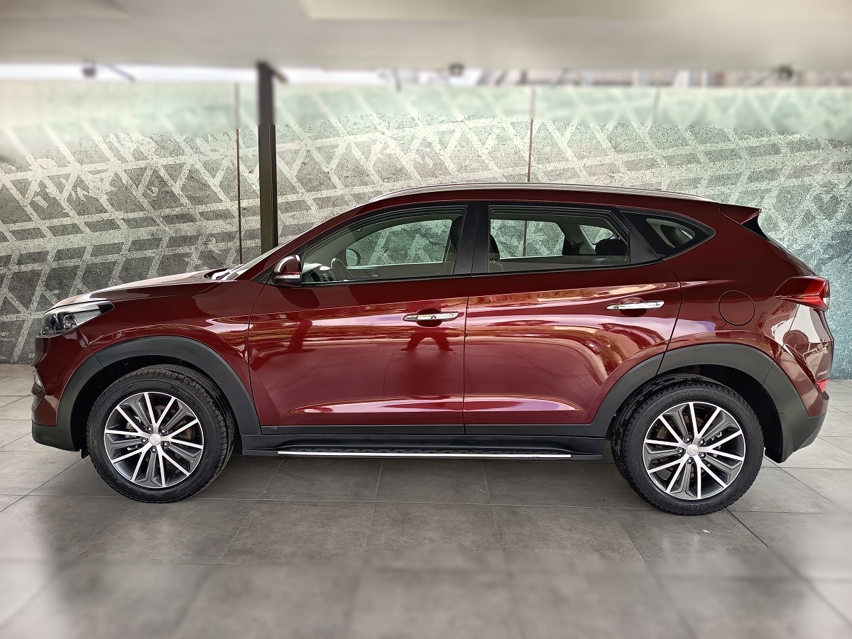 HYUNDAI TUCSON  2017 52,854 Kms