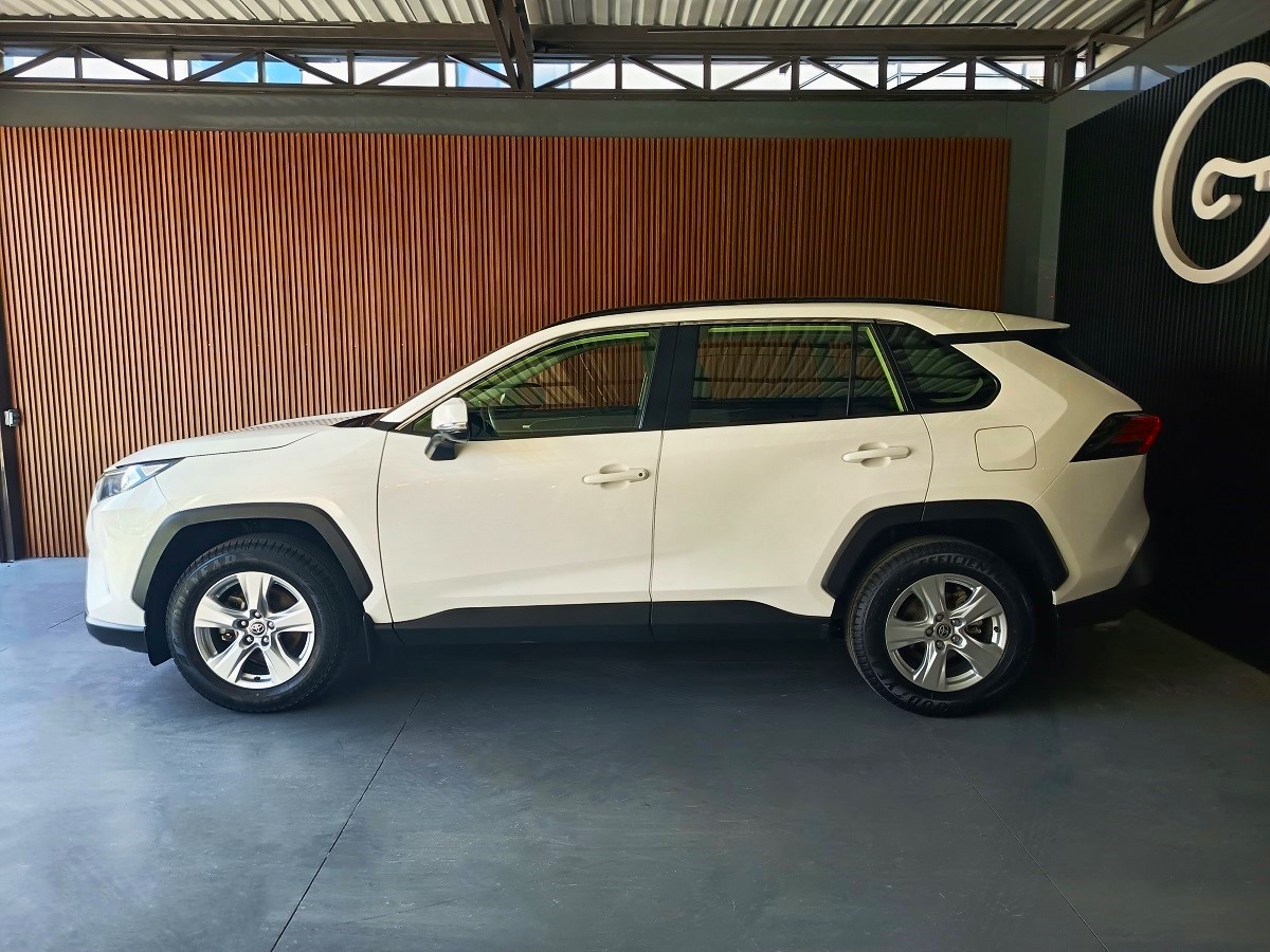 TOYOTA RAV4 2022 49,982 Kms
