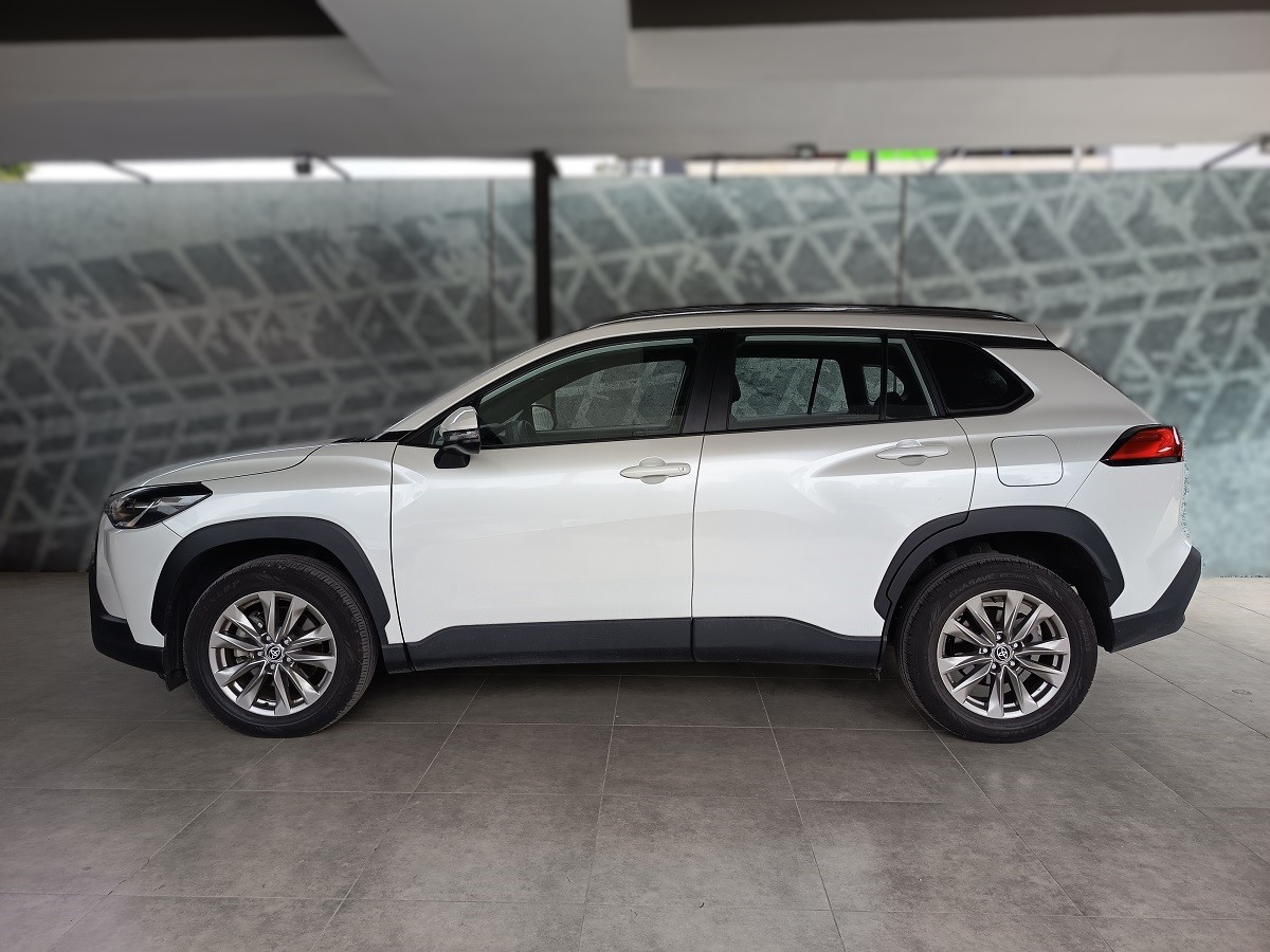 TOYOTA COROLLA CROSS 2022 13,624 Kms