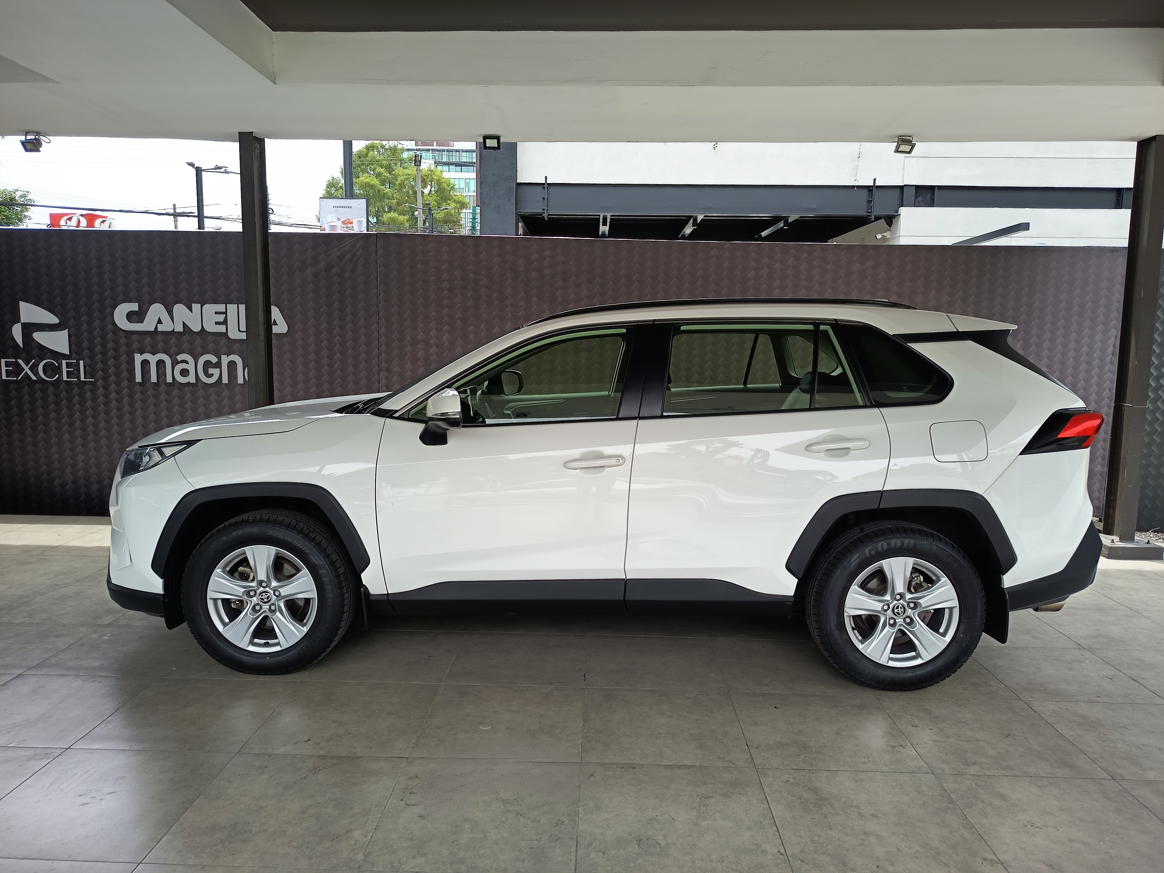 TOYOTA RAV4 2022 49,982 Kms