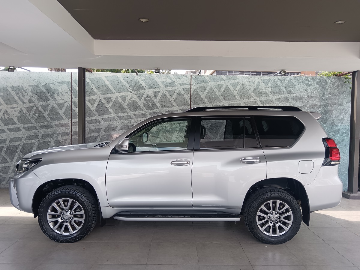 TOYOTA LAND CRUISER PRADO 2020 98,675 Kms