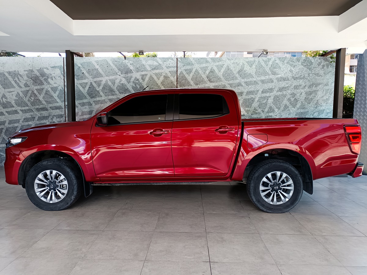 MAZDA BT-50 2024 15,325 Kms