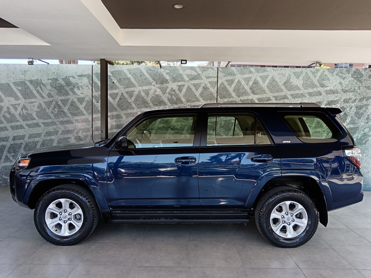 TOYOTA 4RUNNER 2016 85,305 Kms