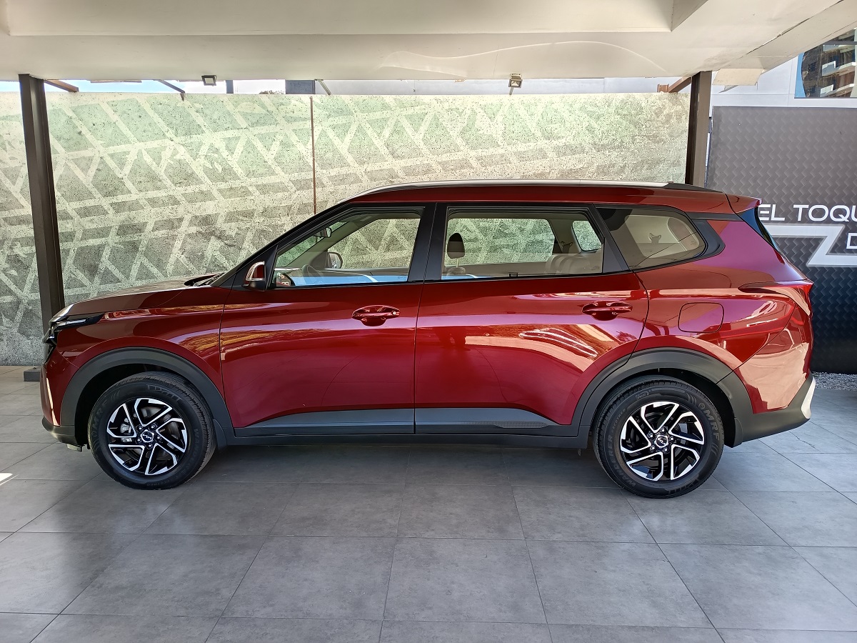 KIA CARENS 2023 39,083 Kms