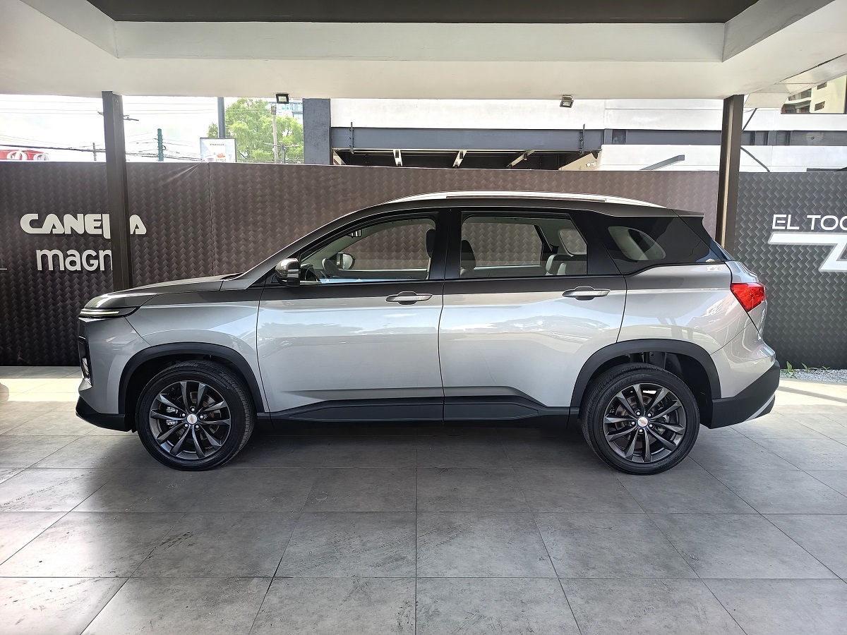 CHEVROLET CAPTIVA LT 2023 46,060 Kms